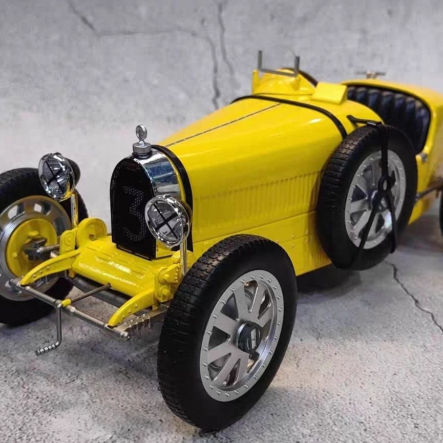 Vintage Collectible Cars - NOREV 1/12 Bugatti T35 Conversível Carro