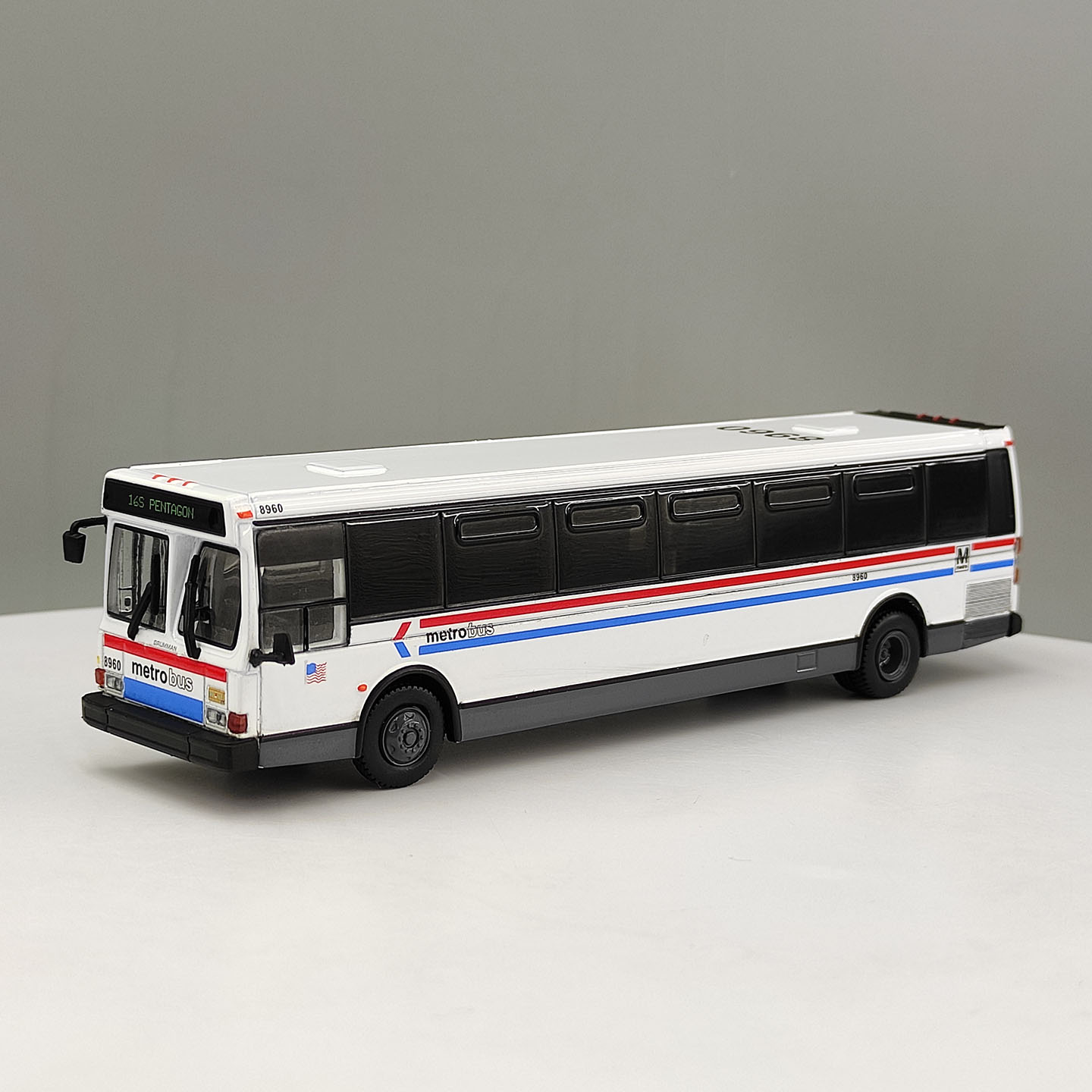 Ônibus Vintage Diecast IR em E - Vintage Collectible Cars avaliação e preço