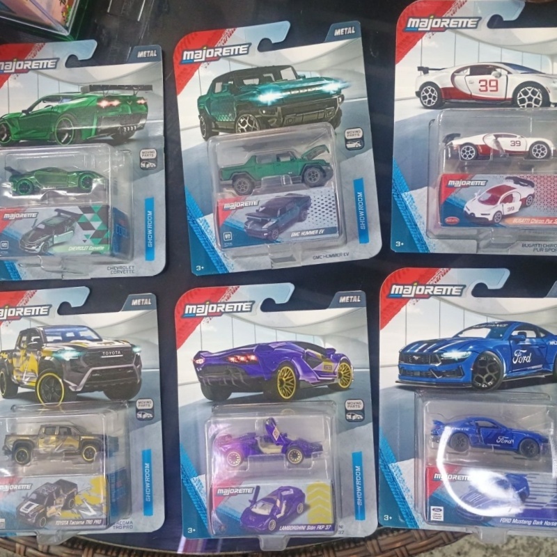 Carro de Metal Colecionável Or - Mattel Collectible & Vintage Dolls avaliação e preço