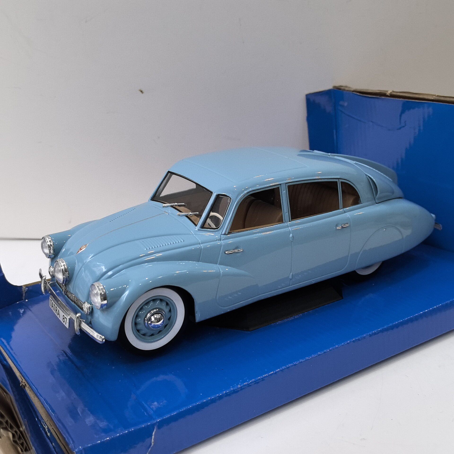 MCG Diecast Escala 1/18 TATRA  - Vintage Collectible Cars avaliação e preço